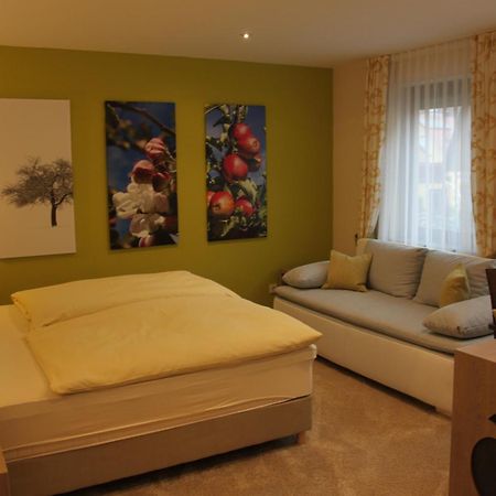 Hotel-Gasthof Die Post Brennerei Frankenhoehe Schillingsfuerst Phòng bức ảnh