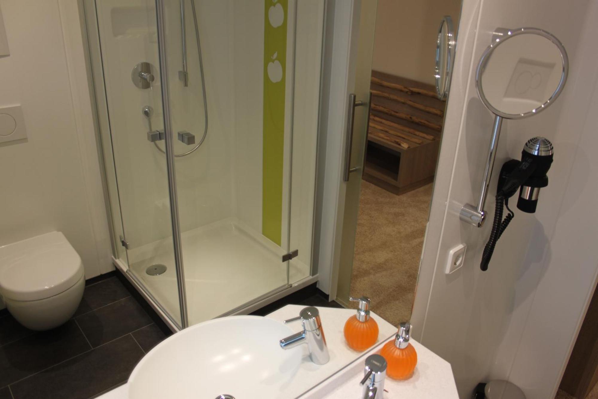 Hotel-Gasthof Die Post Brennerei Frankenhoehe Schillingsfuerst Phòng bức ảnh